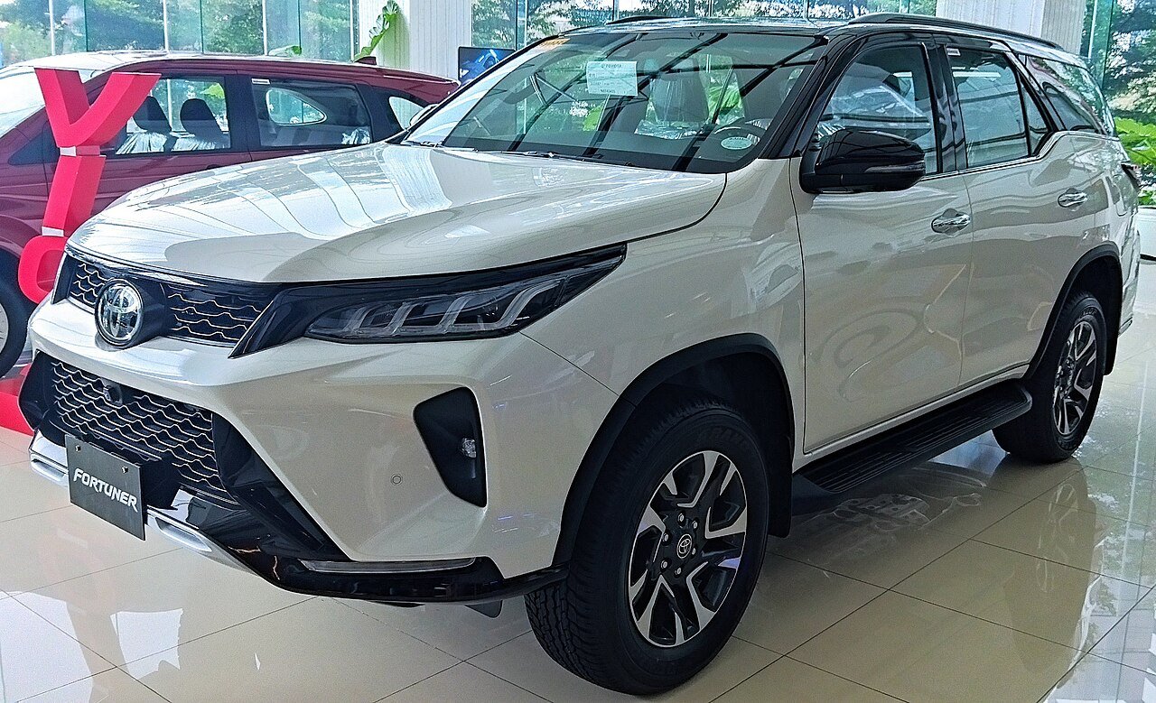 Toyota Fortuner VRZ 4x2 / 4x4