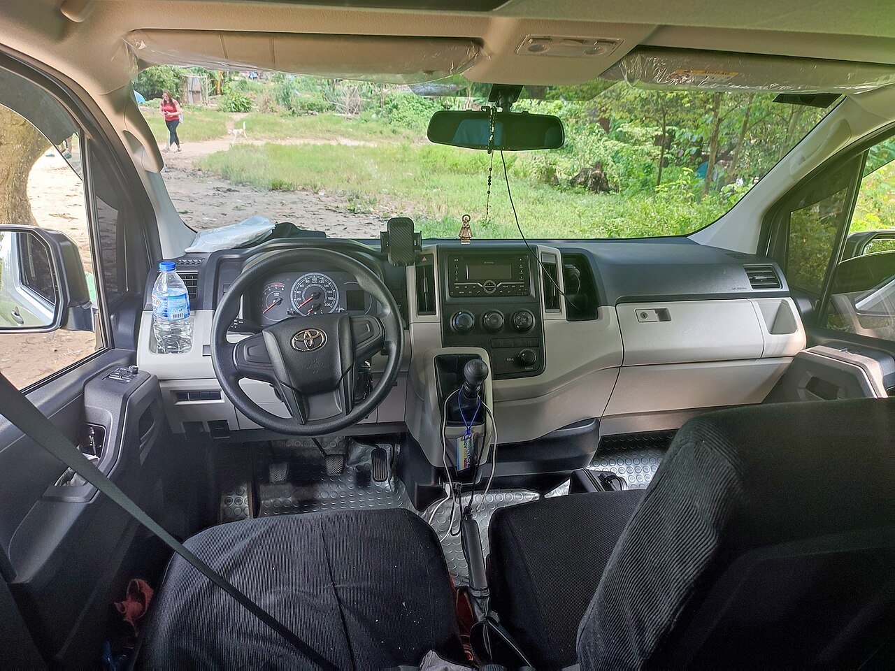 Kokpit Dashboard Toyota HiAce Premio